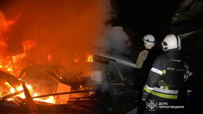 Атака безпілотників на Чернігівщину: двоє жінок зазнали травм 
