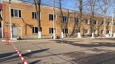 Дрони РФ атакували південь Одещини: в Ізмаїлі пролунали вибухи, є пошкодження інфраструктури Дрони РФ атакували південь Одещини: в Ізмаїлі пролунали вибухи, є пошкодження інфраструктури