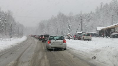 Під Житомиром утворився затор від Високої Печі – у ДТП потрапили три автівки Під Житомиром утворився затор від Високої Печі – у ДТП потрапили три автівки