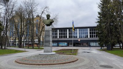 На Полтавщині в рамках деколонізації деионтують памятники