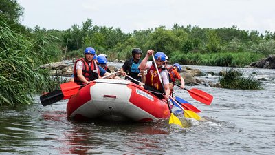Щоб психологічно перезавантажитись. Для ветеранів війни на Сході влаштували похід на Південний Буг Щоб психологічно перезавантажитись. Для ветеранів війни на Сході влаштували похід на Південний Буг