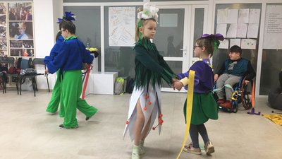 Діти на репетиції інклюзивної вистави Діти на репетиції інклюзивної вистави