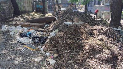 У середмісті Запоріжжя виявили сміттєзвалище — Держекоінспекція У середмісті Запоріжжя виявили сміттєзвалище — Держекоінспекція