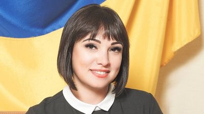 Квартири, автівки, біткоїни, квиток у космос: що задекларували посадовці й депутати Дніпропетровщини Квартири, автівки, біткоїни, квиток у космос: що задекларували посадовці й депутати Дніпропетровщини