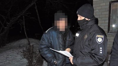 На Черкащині поліцейський пес допоміг знайти чоловіка, якого підозрюють у крадіжці На Черкащині поліцейський пес допоміг знайти чоловіка, якого підозрюють у крадіжці