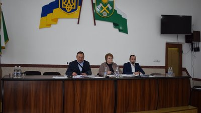 Звернення на п'ять сторінок. На Буковині громада просить висловити недовіру голові ОДА