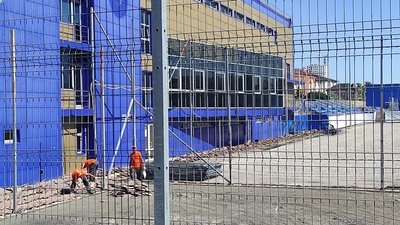 На стадіоні "Металіст" у Харкові розпочали реконструкцію полів дитячої футбольної академії На стадіоні "Металіст" у Харкові розпочали реконструкцію полів дитячої футбольної академії
