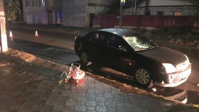У Херсоні через ДТП пішохід опинилась у лікарні: поліція розшукує свідків події