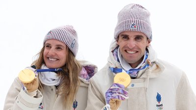 Франція - переможці змішаної естафети ОІ-2026 у скі-альпінізмі