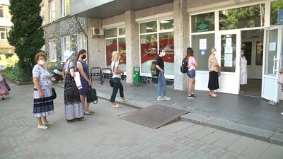 У Житомирі в поліклініках та амбулаторіях почали надавати планову допомогу У Житомирі в поліклініках та амбулаторіях почали надавати планову допомогу