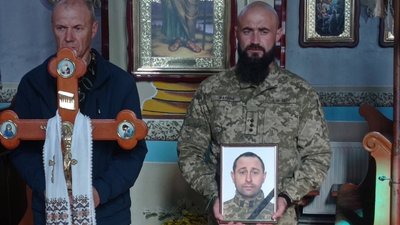 Прощання з бійцем Ігорем Сенчаком Прощання з бійцем Ігорем Сенчаком