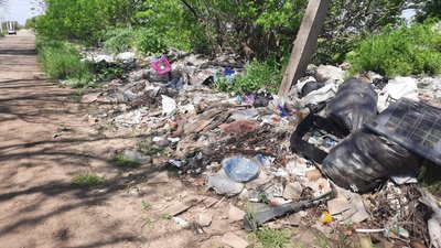 Біля одного з житлових комплексів Одеси виявили незаконне сміттєзвалище