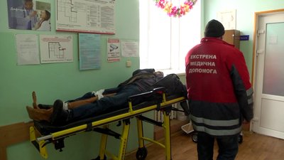 Херсонці травмуються через ожеледицю: за 5 днів до травмпункту звернулося 104 людини Херсонці травмуються через ожеледицю: за 5 днів до травмпункту звернулося 104 людини