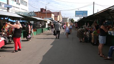 Патрульні розповіли, що робитимуть з торговцями біля ринку у Рівному