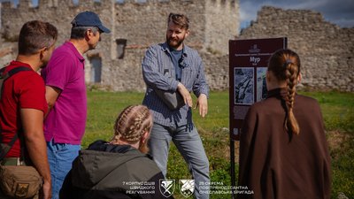 «Можливість доторкнутися до історії»: як на Дніпропетровщині використовують археологію для відновлення ветеранів