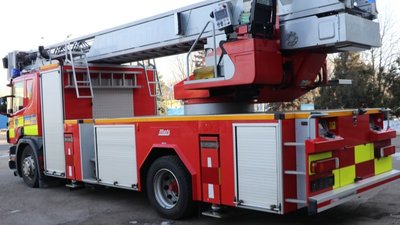 Полтавські рятувальники отримали 30-метрову пожежну автодрабину Полтавські рятувальники отримали 30-метрову пожежну автодрабину