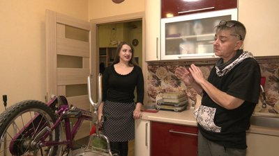 "Вони хочуть бути щасливі". Франківка переробляє старі велосипеди для дітей з інвалідністю "Вони хочуть бути щасливі". Франківка переробляє старі велосипеди для дітей з інвалідністю