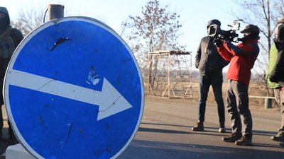Італійські журналісти в зоні ООС знімали фільм за участю нацгвардійця Марківа