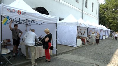У Луцьку відбулось офіційне відкриття музейного простору "Окольний замок" У Луцьку відбулось офіційне відкриття музейного простору "Окольний замок"