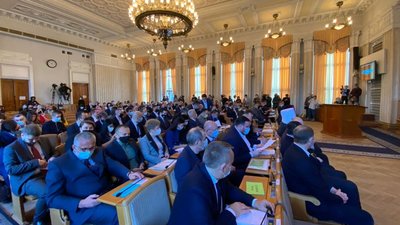 Син Кернеса очолив фракцію в Харківській облраді Син Кернеса очолив фракцію в Харківській облраді