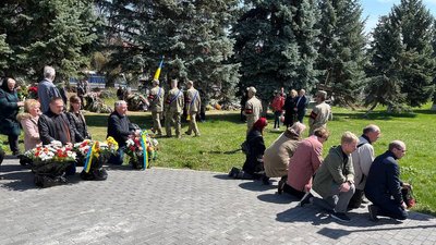 В Ужгороді попрощалися з воїном ЗСУ Андрієм Заяцем