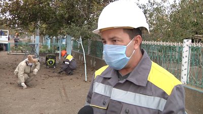 "Має підтримати гніздо та створити безпеку": на Одещині встановили платформу для лелек "Має підтримати гніздо та створити безпеку": на Одещині встановили платформу для лелек