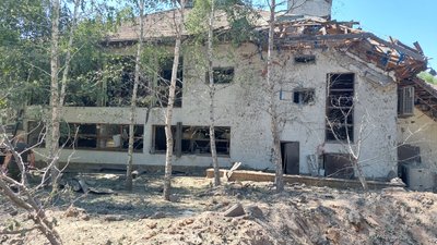 Росіяни обстріляли під Харковом територію ресторанного комплексу: фото Росіяни обстріляли під Харковом територію ресторанного комплексу: фото