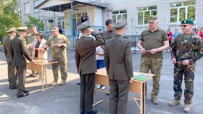 Тридцять майбутніх оборонців. На Київщині відбувся випуск Луганського військового ліцею Тридцять майбутніх оборонців. На Київщині відбувся випуск Луганського військового ліцею