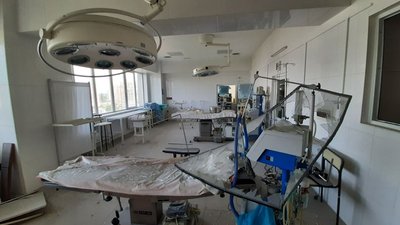 На місці нічного обстрілу Салтівки у Харкові сапери вилучили уламки "Урагану", що не розірвалися На місці нічного обстрілу Салтівки у Харкові сапери вилучили уламки "Урагану", що не розірвалися