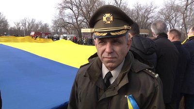 У Запоріжжі розгорнули Прапор Єднання довжиною 50 метрів