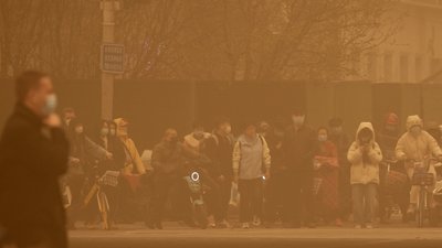 Китай накрила піщана буря Китай накрила піщана буря