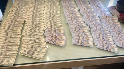 Судять трьох волинян, які продавали підроблені посвідчення водіїв та техпаспорти Судять трьох волинян, які продавали підроблені посвідчення водіїв та техпаспорти