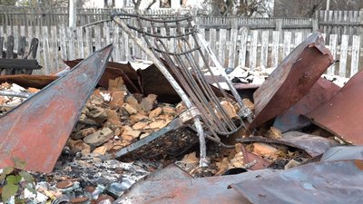 Після всіх випробувань залишимось вдома, – на Житомирщині в селі за 15 кілометрів від кордону лишилося четверо жителів Після всіх випробувань залишимось вдома, – на Житомирщині в селі за 15 кілометрів від кордону лишилося четверо жителів
