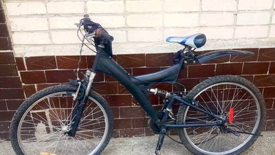 У Хмельницькому велосипедист наїхав на жінку — поліцейські встановлюють обставини події