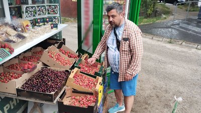 На Кіровоградщині удвічі подешевшала полуниця. Яка ціна й що на неї впливає На Кіровоградщині удвічі подешевшала полуниця. Яка ціна й що на неї впливає