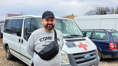 Киянин Євген Савкін евакуював до 300 людей із Києва та Запоріжжя з початку вторгнення Росії
