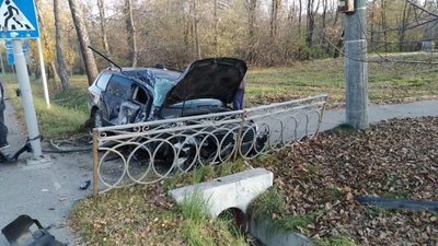 На виїзді з Рівного зіткнулися три автомобілі. Що відомо