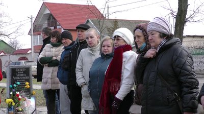 Мало б виповнитись 42 роки: у Херсоні вшанували пам'ять загиблого в зоні ООС Дениса Лошкарьова
