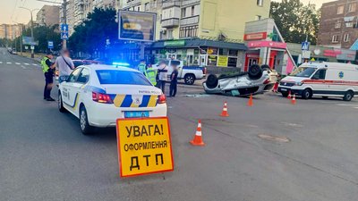 ДТП у Чернігові: сталася ДТП за участю кросовера та легковика