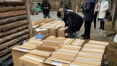 На Рівненщині СБУ затримала прикордонників, яких підозрюють у контрабанді На Рівненщині СБУ затримала прикордонників, яких підозрюють у контрабанді