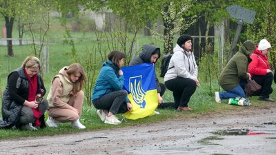 У селищі Привокзальне поховали військовослужбовця Олексія Кірієнка У селищі Привокзальне поховали військовослужбовця Олексія Кірієнка