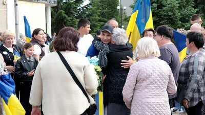 Василь Мулик, полон, обмін, 81 ОАМБр, Тисмениця, зустріч