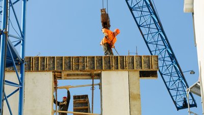 Довгобуди Криму: росіяни знову збільшили фінансування недобудованих проєктів на півострові