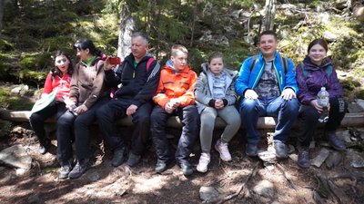 Терапія горами. Для "дітей дощу" на Франківщині організовують походи у Карпати Терапія горами. Для "дітей дощу" на Франківщині організовують походи у Карпати