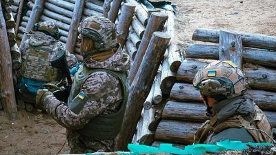 Українські військовослужбовці
