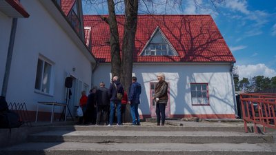 Тернопільські волонтери відправили на Київщину вантажівку з допомогою