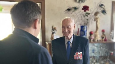 Почесному ветерану України Кирилу Семенову з Житомира виповнилося 100 років Почесному ветерану України Кирилу Семенову з Житомира виповнилося 100 років