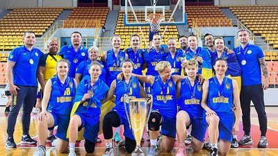 Дефбаскетболістки з Дніпропетровщини у складі національної збірної стали віцечемпіонками світу