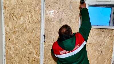 У Запоріжжі триває ліквідація наслідків російського обстрілу — Куртєв У Запоріжжі триває ліквідація наслідків російського обстрілу — Куртєв