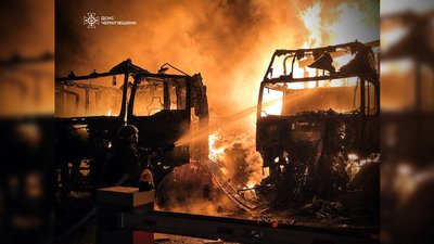 Атака на Чернігівщину: у Корюківці загинув чоловік та пошкоджені вантажівки